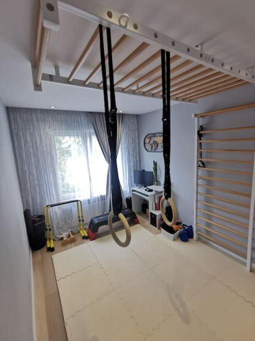 European Heart 2-Bedroom Flat. Brussel Bagian luar foto